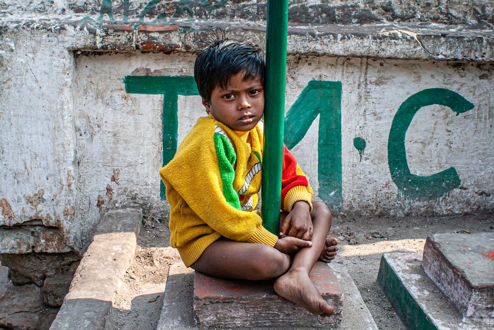 THE GREEN POLE. KOLKATA